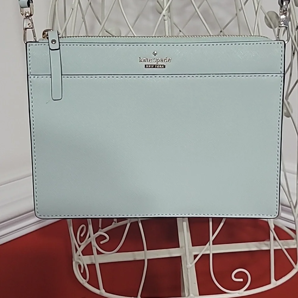 Kate Spade Cameron Street Clarise in Baby Blue 💙 Crossbody Purse - Picture 4 of 12